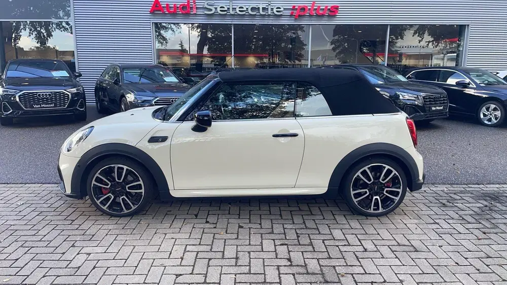 Mini Cabrio 2.0 Cooper S John Cooper Works 178 PK uit 2021, foto 4