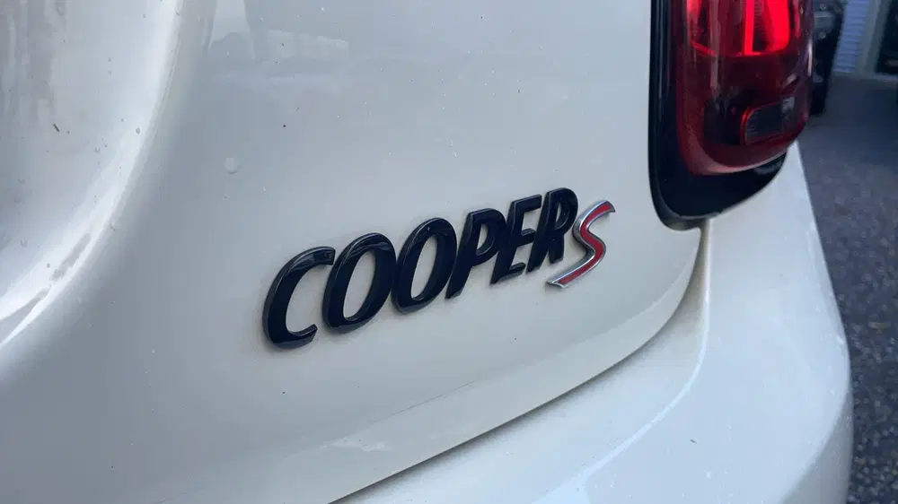 Mini Cabrio 2.0 Cooper S John Cooper Works 178 PK uit 2021, foto 8