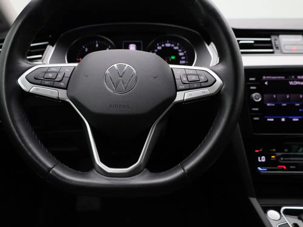 Volkswagen Passat 2.0 TDI Business uit 2022, foto 7