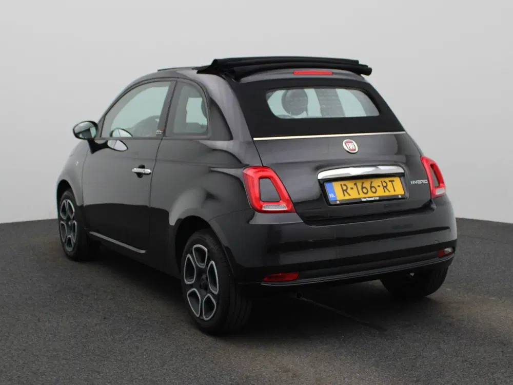 Fiat 500C 1.0 Hybrid Club uit 2022, foto 2