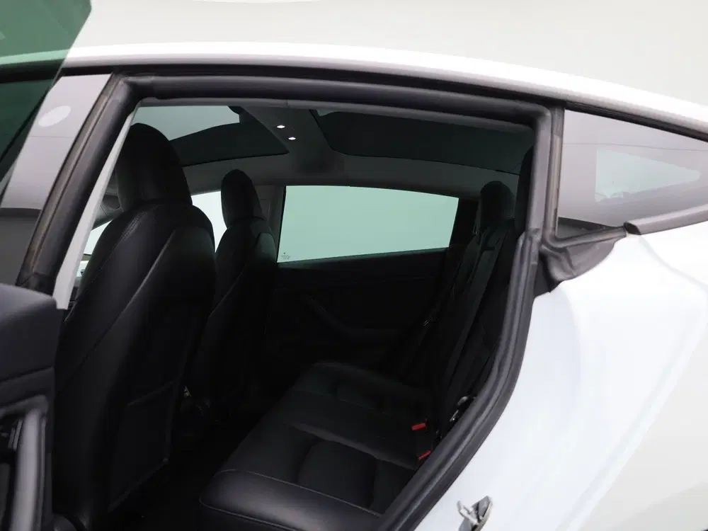 Tesla Model 3 Standard RWD Plus 60 kWh uit 2019, foto 10