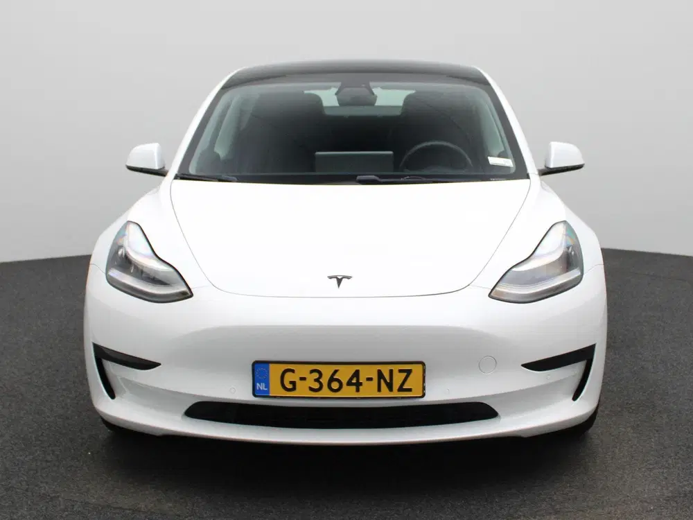 Tesla Model 3 Standard RWD Plus 60 kWh uit 2019, foto 3