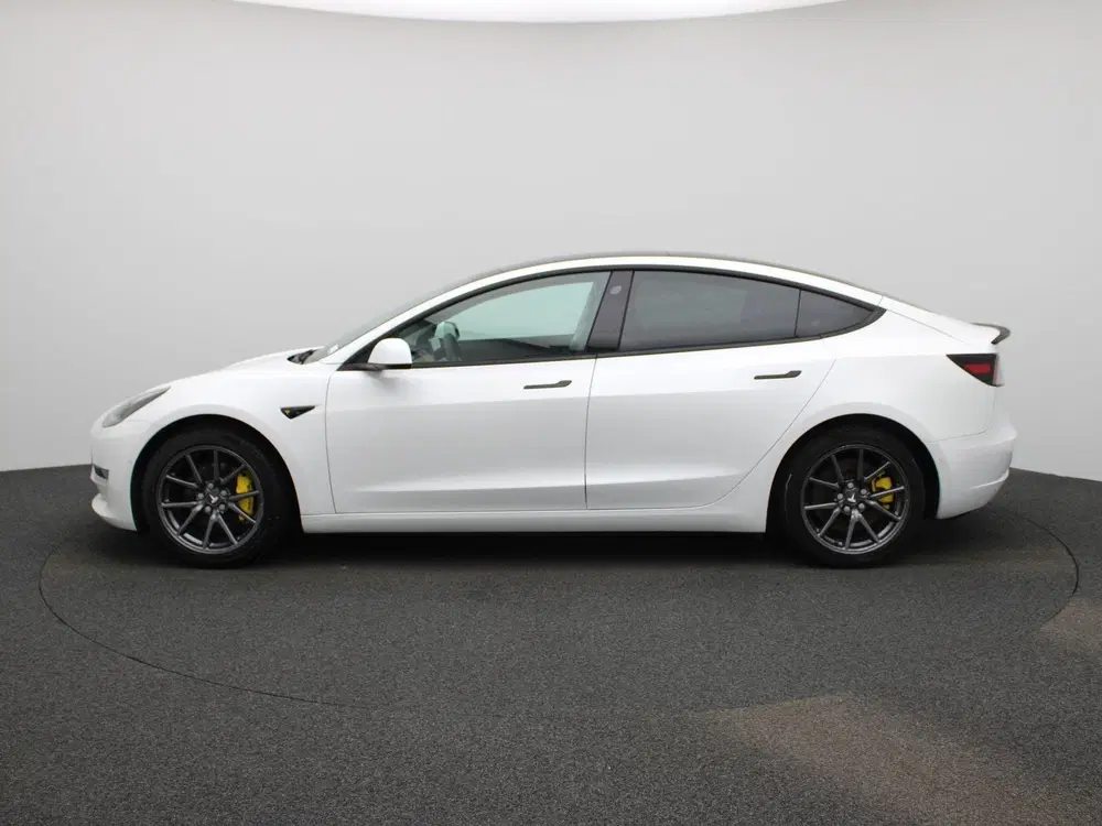 Tesla Model 3 Standard RWD Plus 60 kWh uit 2019, foto 4