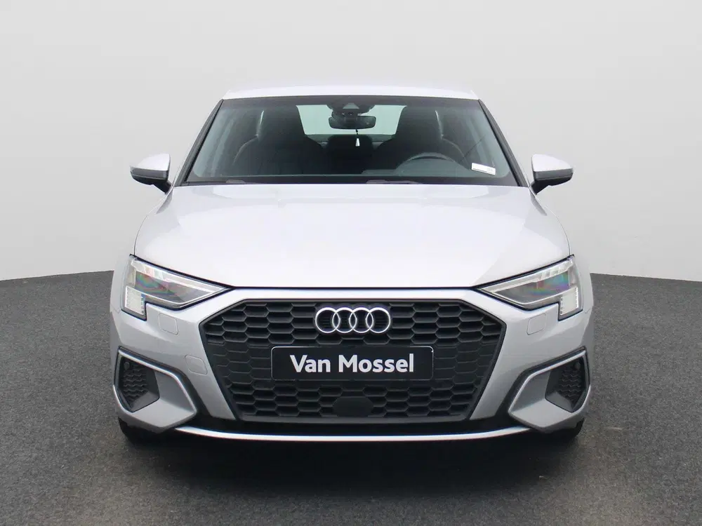 Audi A3 30 TFSI Advanced edition uit 2022, foto 4