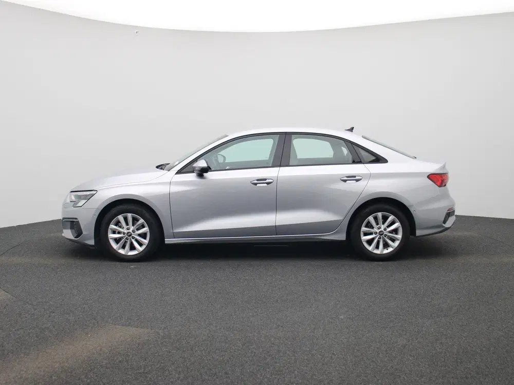 Audi A3 30 TFSI Advanced edition uit 2022, foto 5