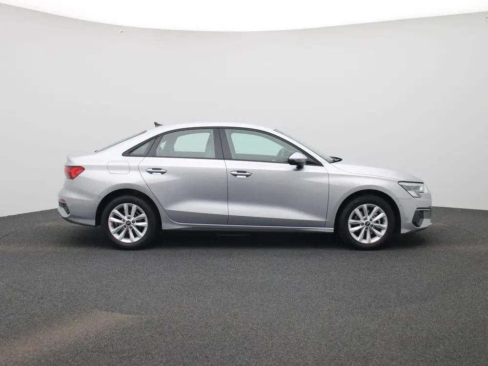 Audi A3 30 TFSI Advanced edition uit 2022, foto 7