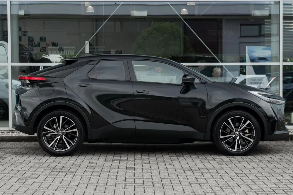 Toyota C-HR 2.0 Plug-in Hybrid 220 Executive uit 2026, foto 3