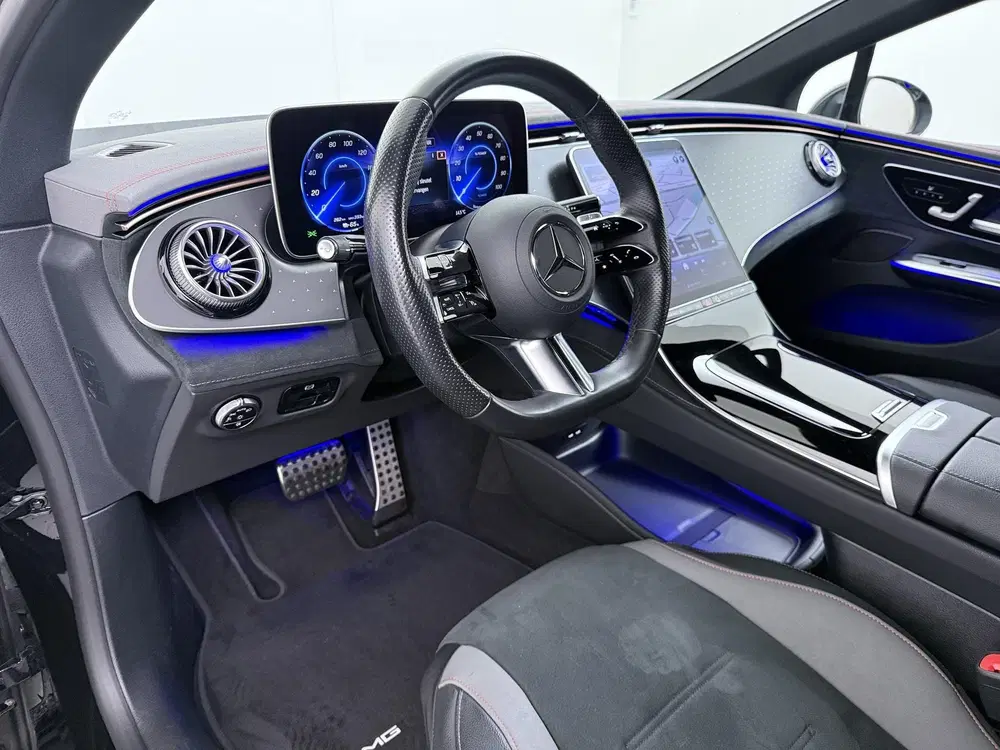 Mercedes-Benz EQE 300 Business Line AMG 89 kWh Sfeerverlicht uit 2023, foto 13