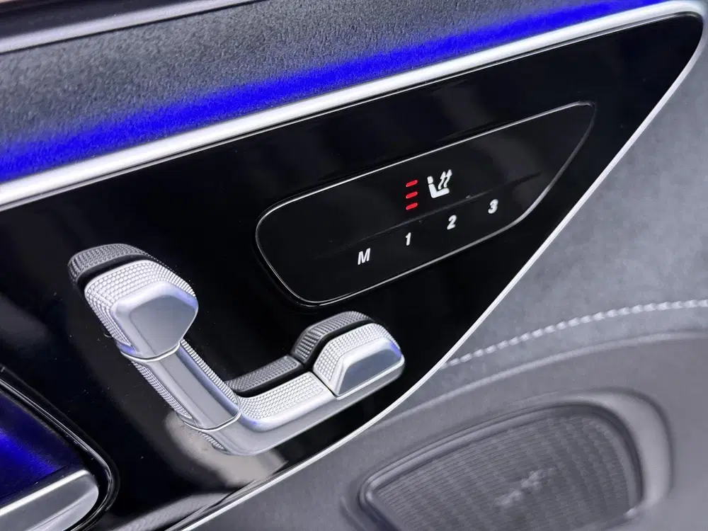 Mercedes-Benz EQE 300 Business Line AMG 89 kWh Sfeerverlicht uit 2023, foto 15