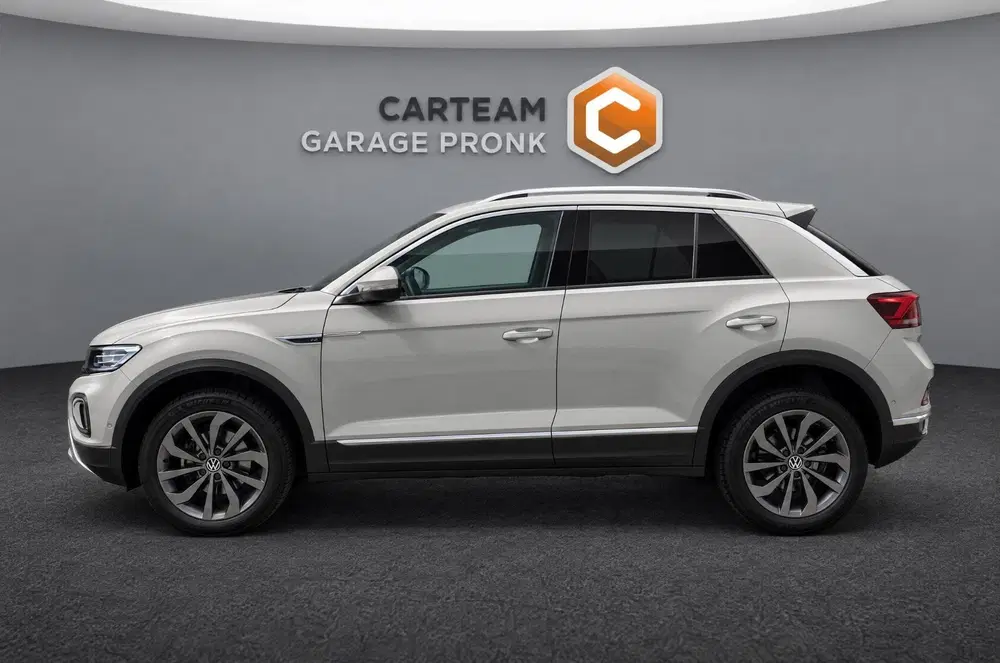 Volkswagen T-Roc 1.5 TSI R-Line BOVAG GARANTIE ACC uit 2023, foto 3