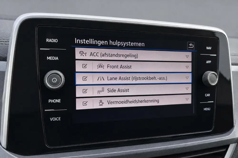 Volkswagen T-Roc 1.5 TSI R-Line BOVAG GARANTIE ACC uit 2023, foto 6