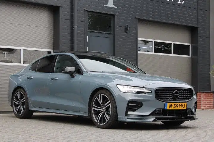 Volvo S60 2.0 B3 R-Design + Panoramadak + 19 Inch + uit 2022, foto 13