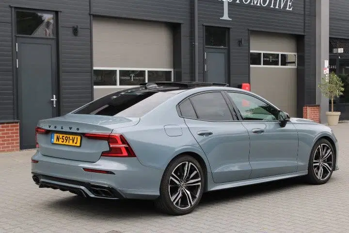 Volvo S60 2.0 B3 R-Design + Panoramadak + 19 Inch + uit 2022, foto 14
