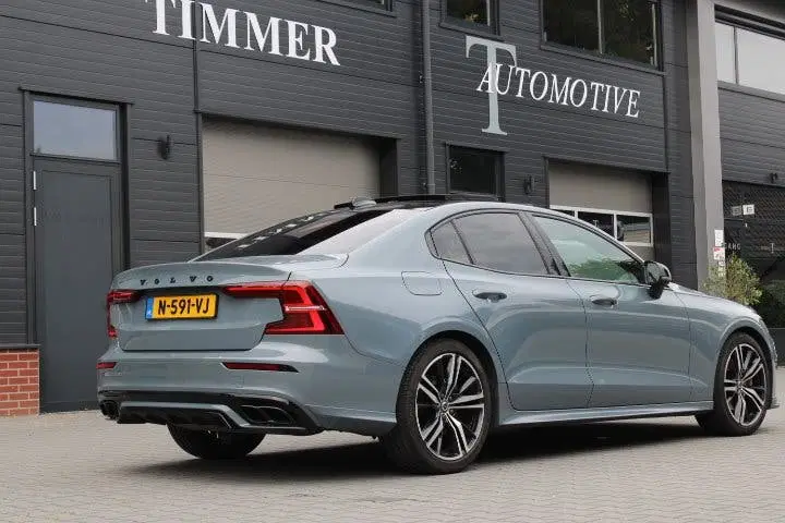 Volvo S60 2.0 B3 R-Design + Panoramadak + 19 Inch + uit 2022, foto 3