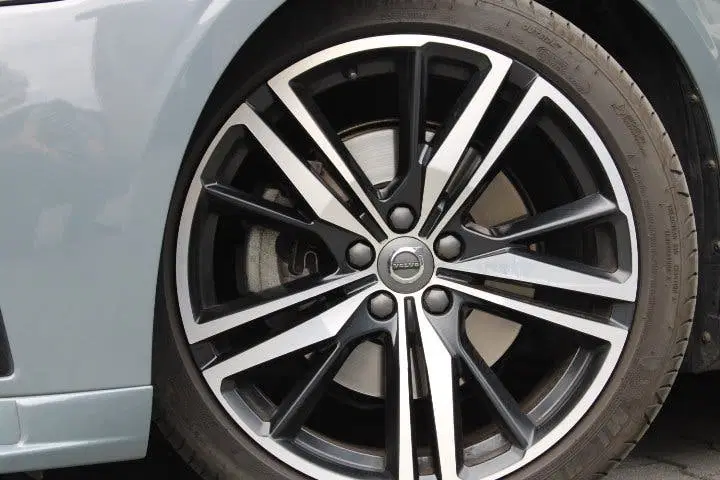 Volvo S60 2.0 B3 R-Design + Panoramadak + 19 Inch + uit 2022, foto 8