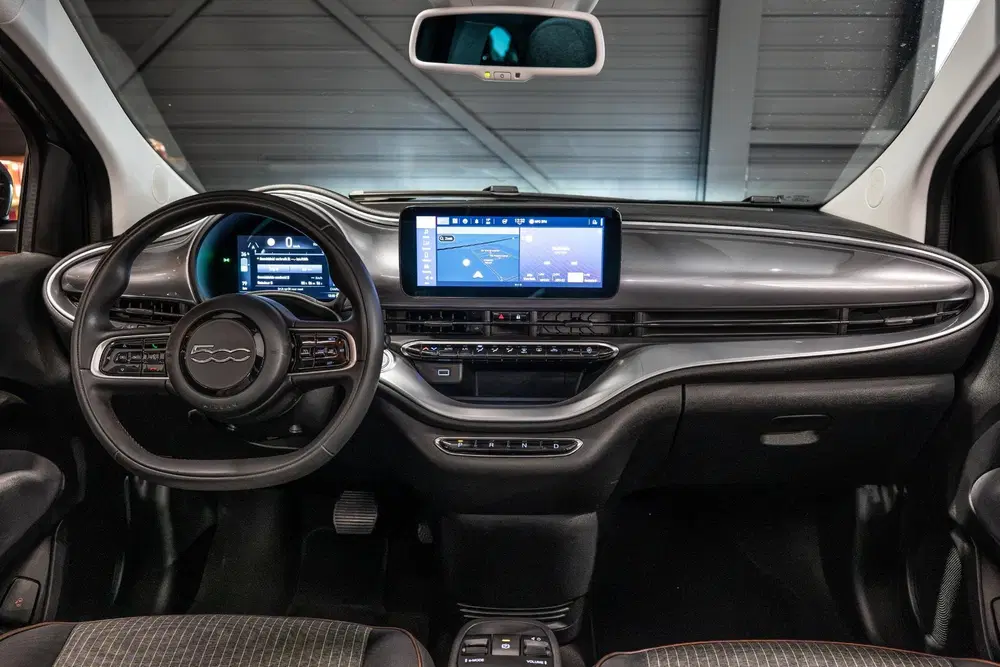 Fiat 500C Icon 42 kWh Camera uit 2021, foto 5