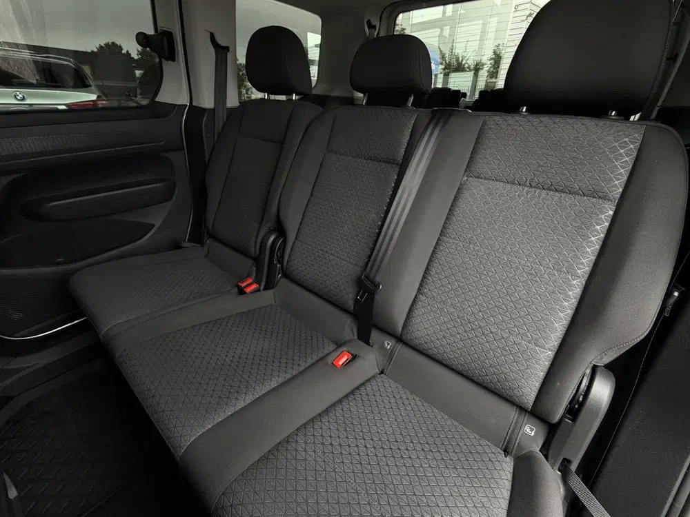 Ford Tourneo Connect uit 2023, foto 12