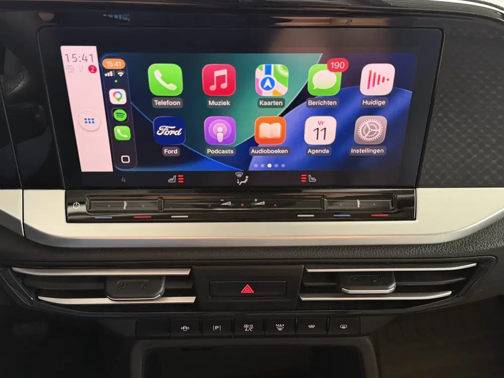 Ford Tourneo Connect uit 2023, foto 14