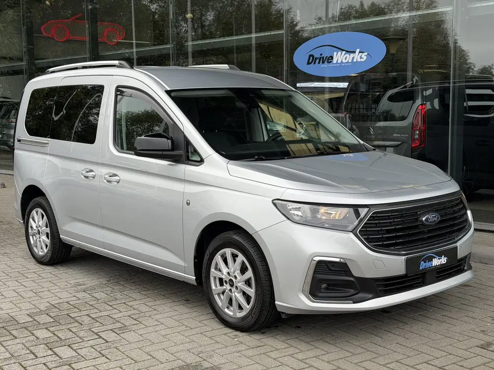 Ford Tourneo Connect uit 2023, foto 4
