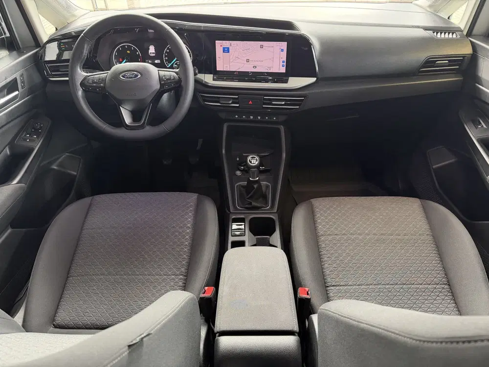 Ford Tourneo Connect uit 2023, foto 7