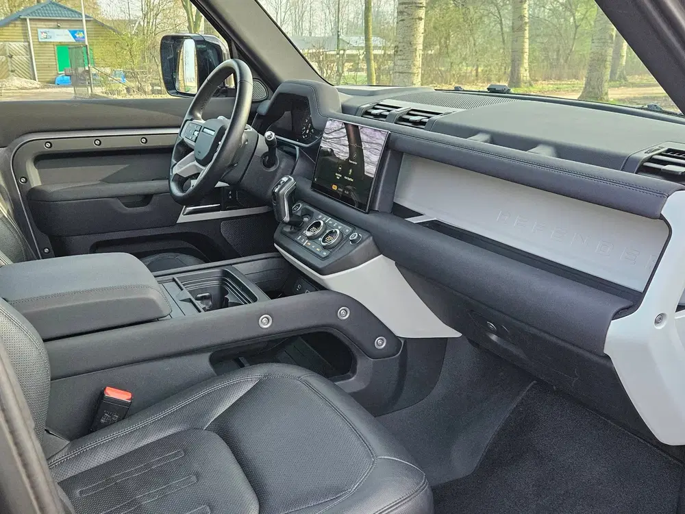 Land Rover Defender 110 2.0 P400e uit 2021, foto 12