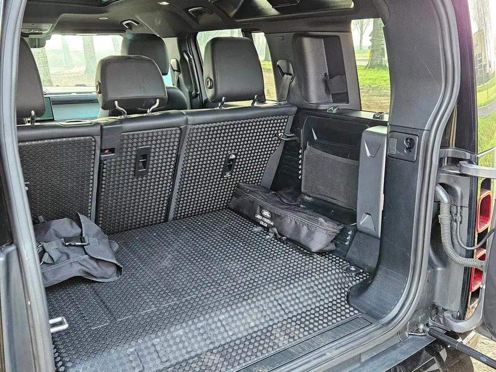 Land Rover Defender 110 2.0 P400e uit 2021, foto 15