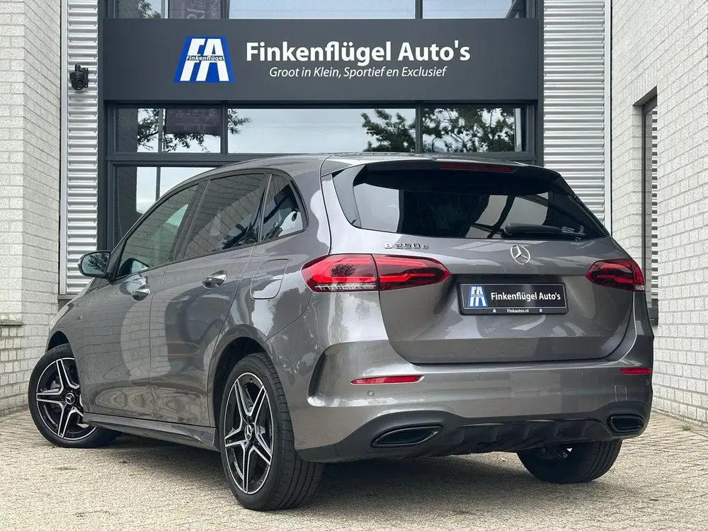 Mercedes-Benz B-Klasse B250 e AMG-line Night 1ste eig. uit 2021, foto 2