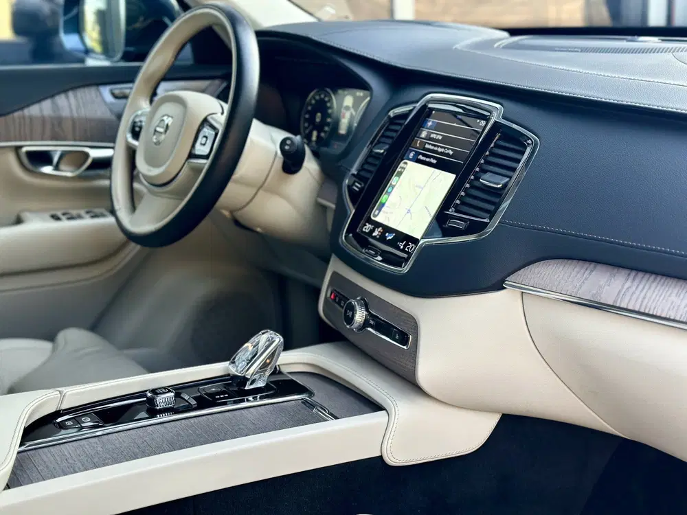 Volvo XC90 2.0 T8 Plug-in hybrid AWD uit 2022, foto 10