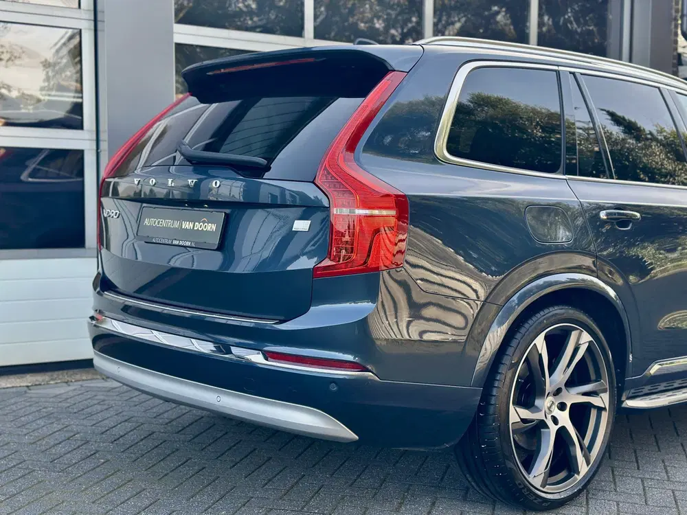 Volvo XC90 2.0 T8 Plug-in hybrid AWD uit 2022, foto 13