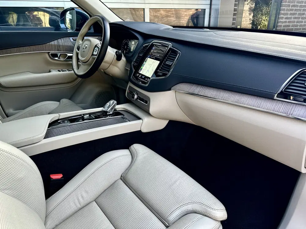 Volvo XC90 2.0 T8 Plug-in hybrid AWD uit 2022, foto 9