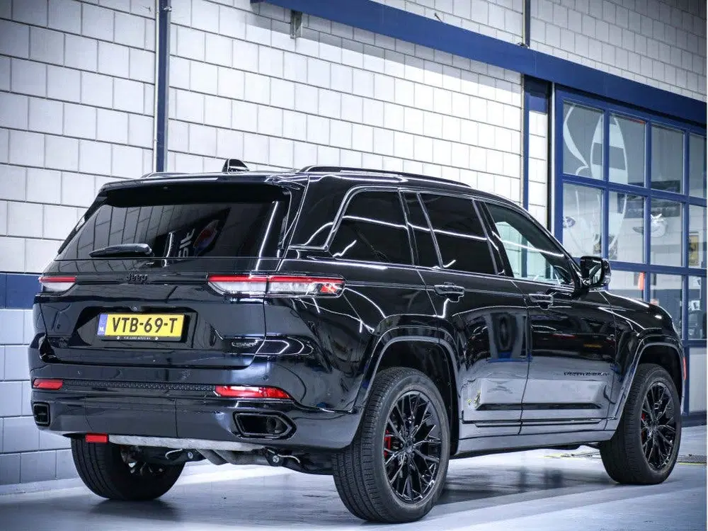 Jeep Grand Cherokee uit 2022, foto 3
