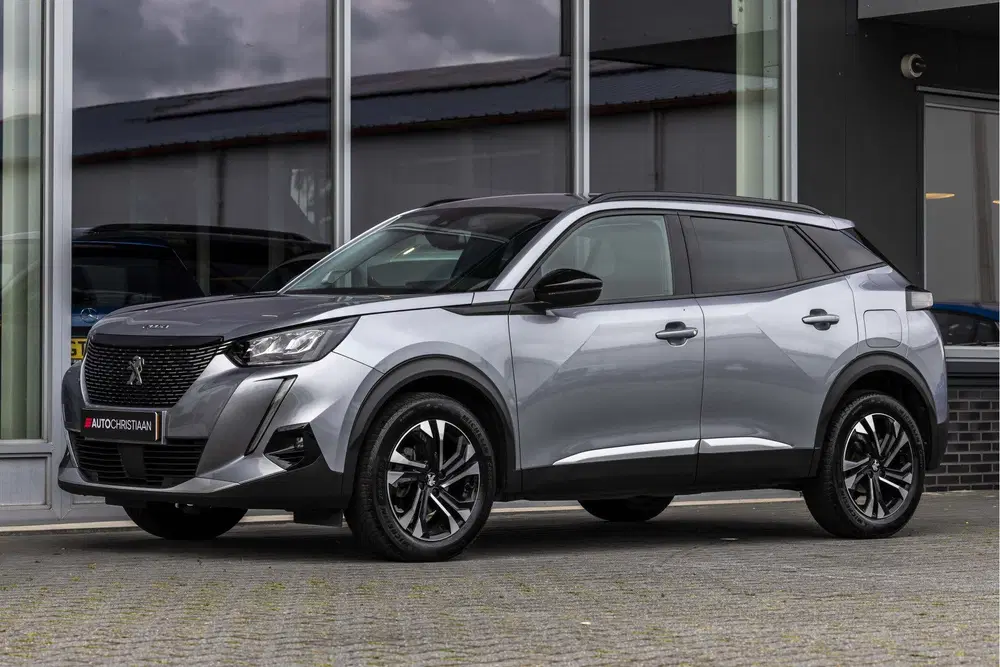 Peugeot 2008 1.2 PureTech Allure Pack uit 2022, foto 13