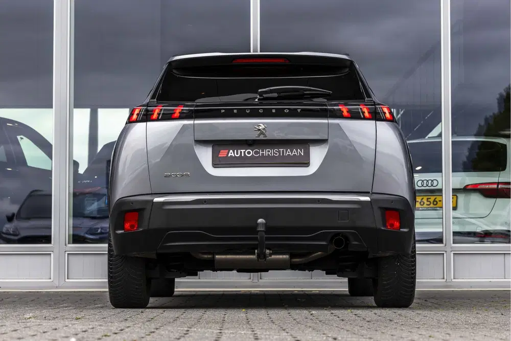 Peugeot 2008 1.2 PureTech Allure Pack uit 2022, foto 4