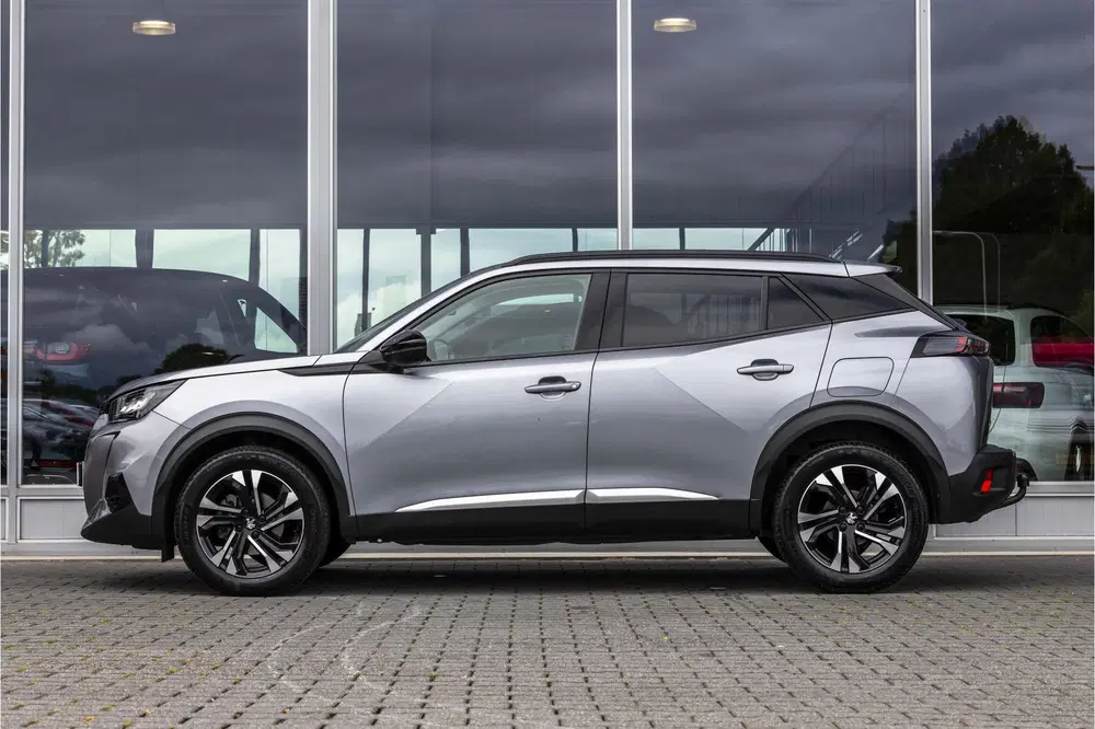 Peugeot 2008 1.2 PureTech Allure Pack uit 2022, foto 5