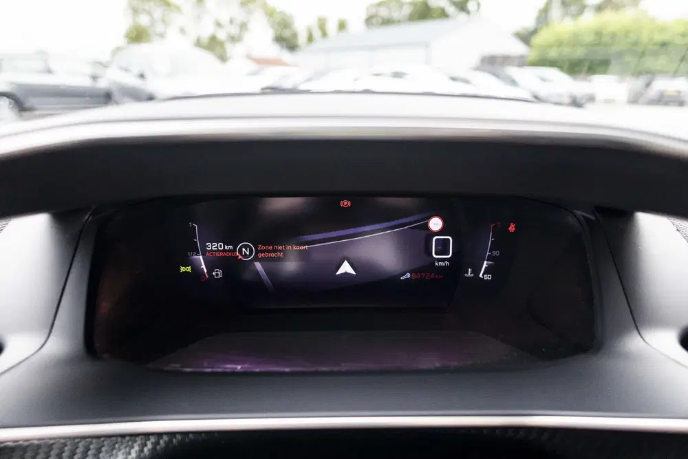 Peugeot 2008 1.2 PureTech Allure Pack uit 2022, foto 8