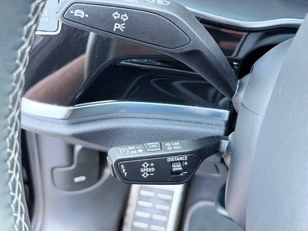 Audi Q3 45 TFSI e S Edition Pano uit 2022, foto 14