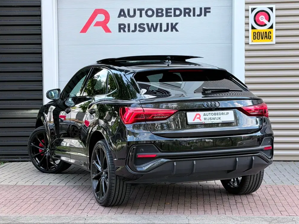 Audi Q3 45 TFSI e S Edition Pano uit 2022, foto 3