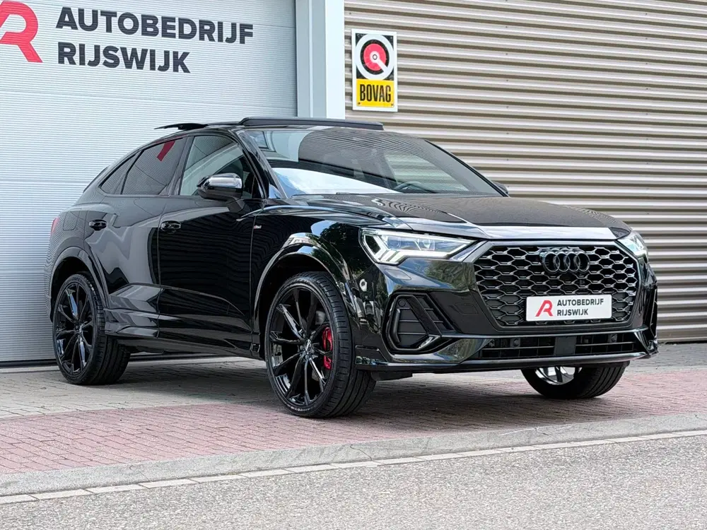 Audi Q3 45 TFSI e S Edition Pano uit 2022, foto 8
