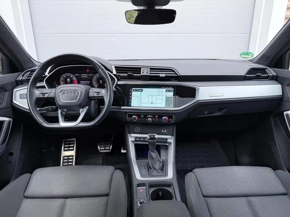 Audi Q3 35 TFSI S-Line Pano uit 2021, foto 10