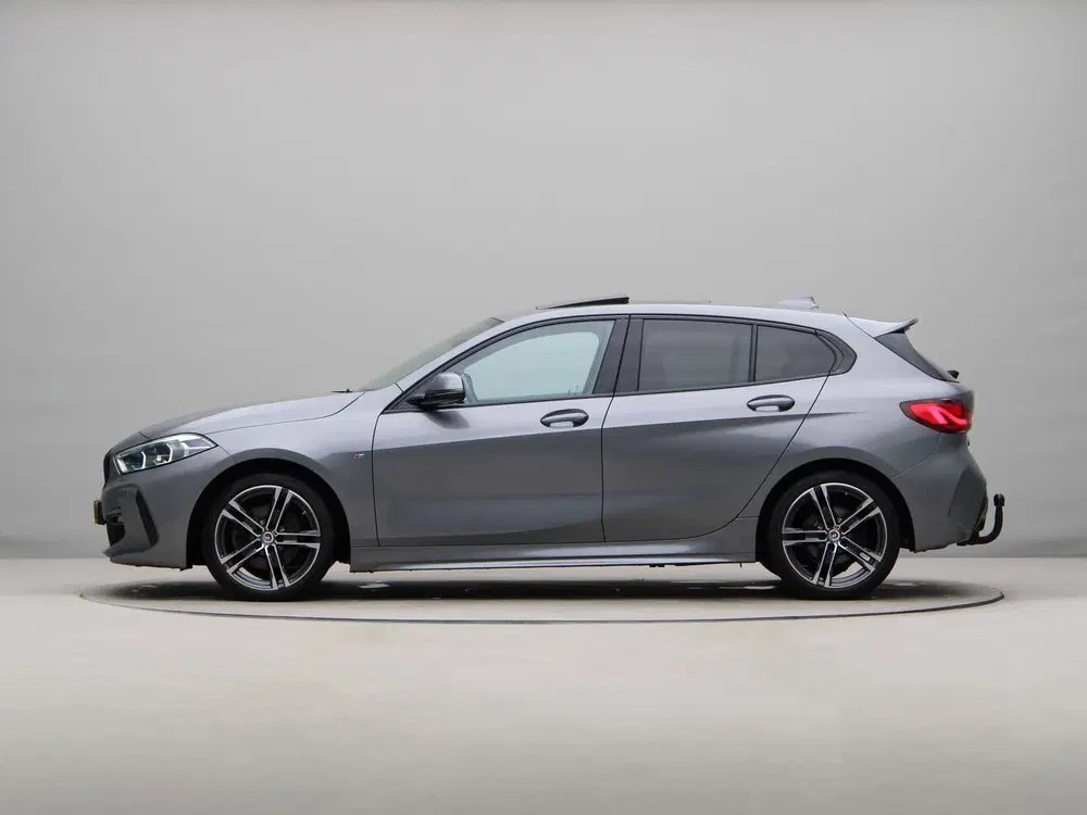 BMW 1-serie 118i Introduction Edition (bj 2023 uit 2023, foto 11