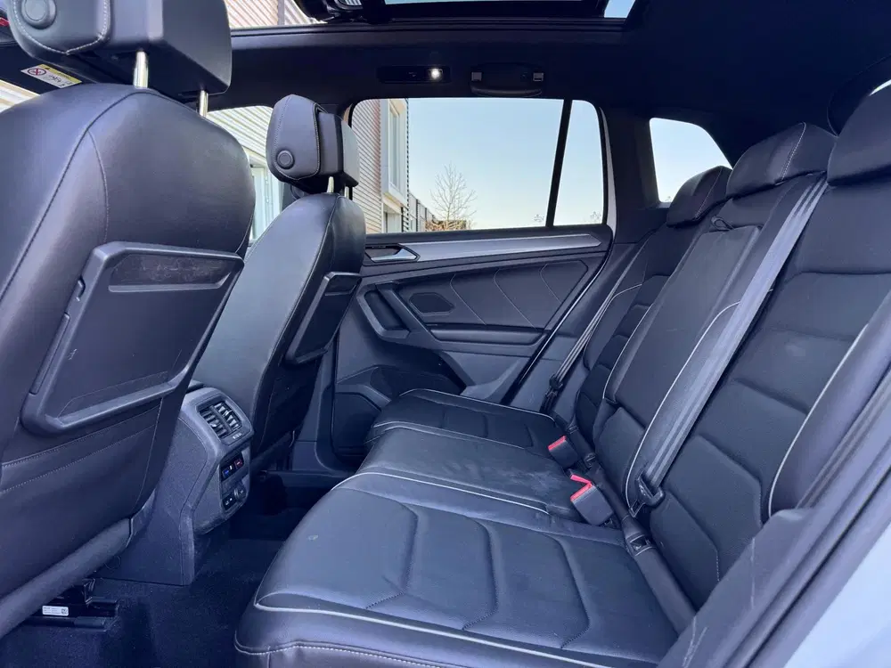 Volkswagen Tiguan 1.5 TSI ACT 3x R-Line Memory uit 2019, foto 13