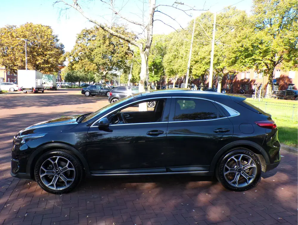 Kia XCeed 1.4 T-GDi ExecutiveLine AUTOMAAT PANODAK B uit 2019, foto 2