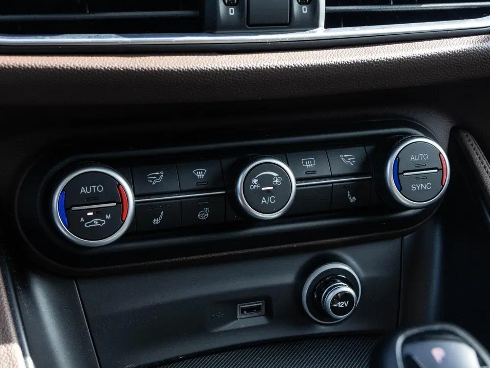 Alfa Romeo Stelvio 2.0 T AWD B-Tech uit 2020, foto 13