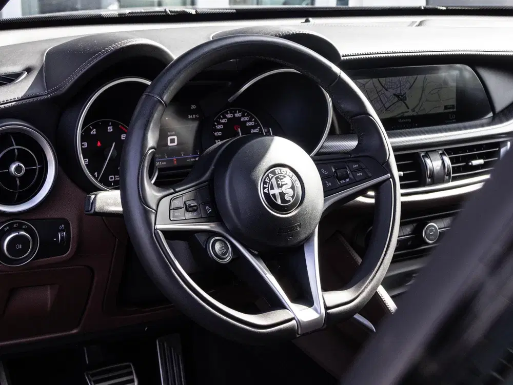 Alfa Romeo Stelvio 2.0 T AWD B-Tech uit 2020, foto 2