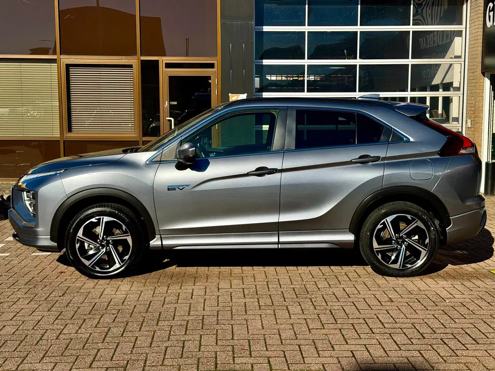 Mitsubishi Eclipse Cross 2.4 PHEV Instyle uit 2024, foto 12