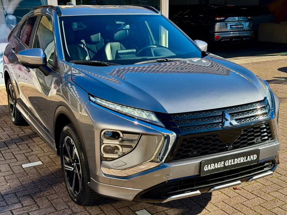 Mitsubishi Eclipse Cross 2.4 PHEV Instyle uit 2024, foto 7