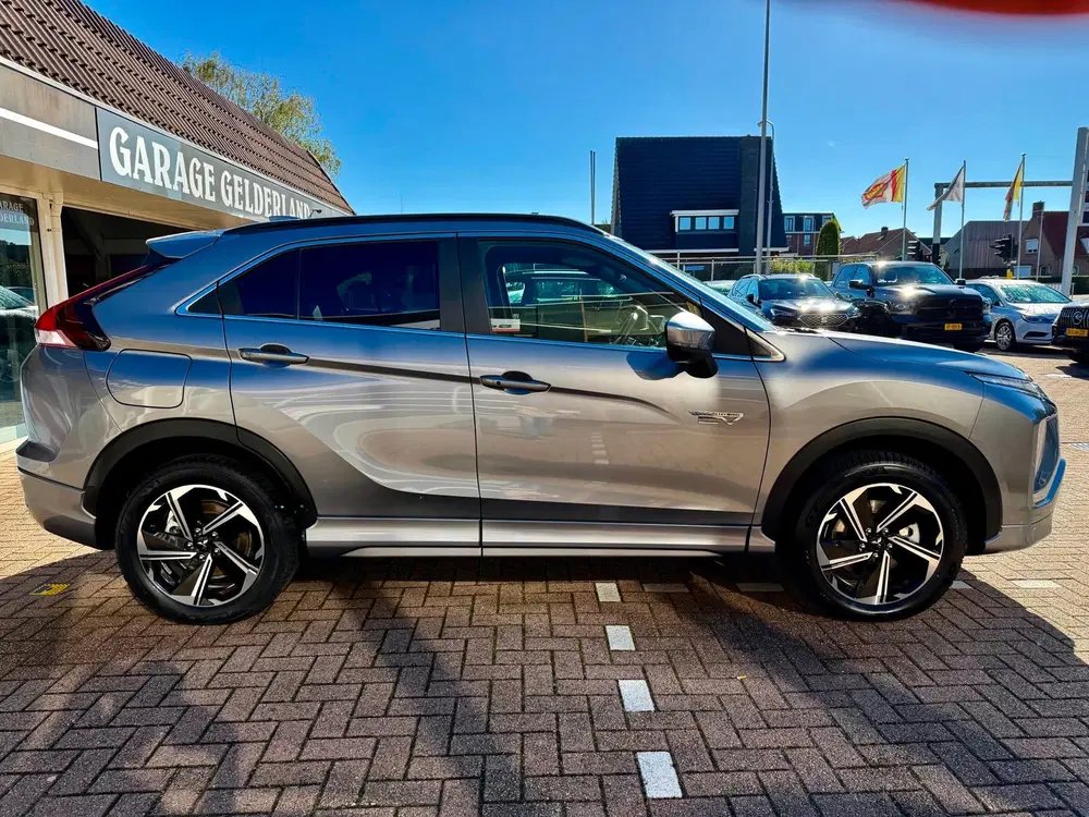 Mitsubishi Eclipse Cross 2.4 PHEV Instyle uit 2024, foto 8