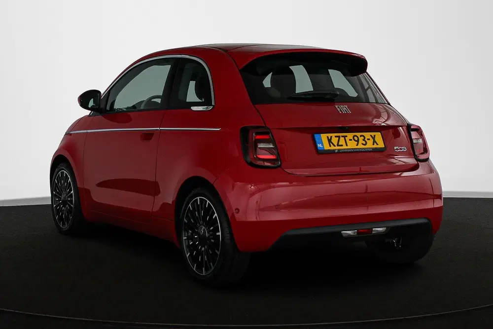Fiat 500 La Prima 42 kWh Pano Leder Stoelverwarming uit 2024, foto 4