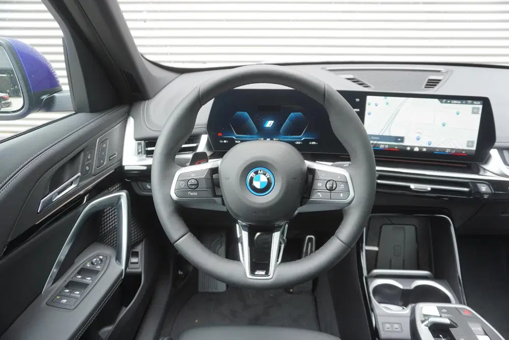 BMW iX1 eDrive20 uit 2026, foto 8
