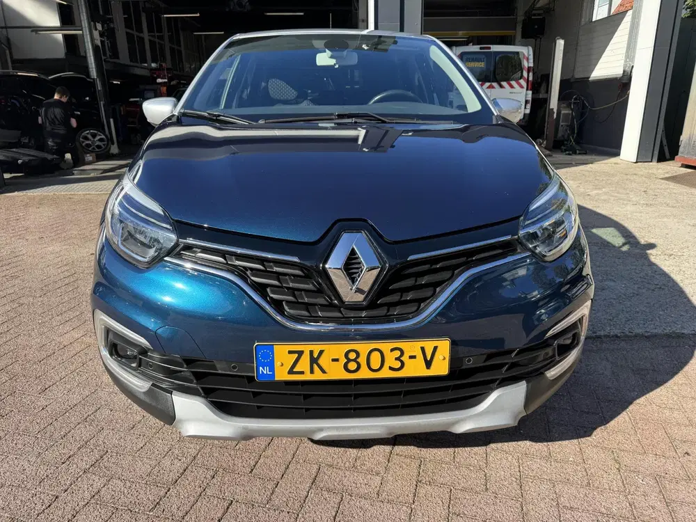 Renault Captur 0.9 TCe 90pk Intens+Trekhaak uit 2019, foto 2